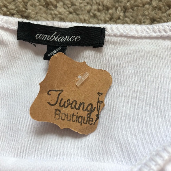 Ambiance white off the shoulder crop top - Picture 4 of 10